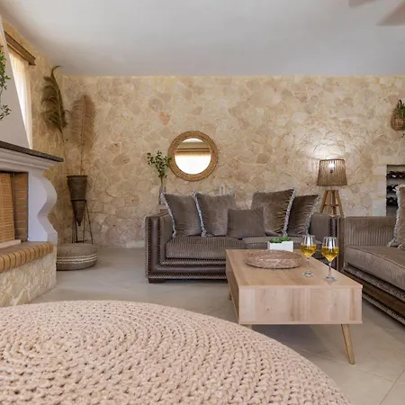 Piedra Villa *